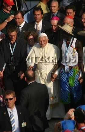 Blick in die Kamera Papst